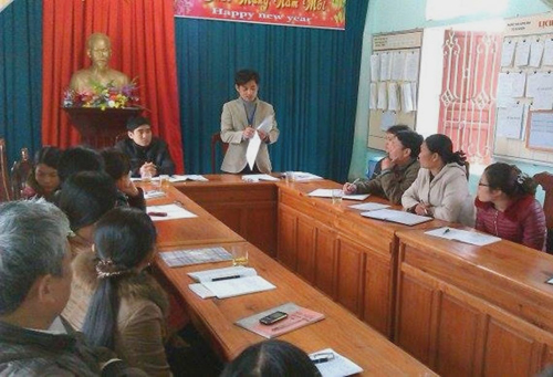 Cảnh cáo thầy giáo tát học sinh thủng màng nhĩ
