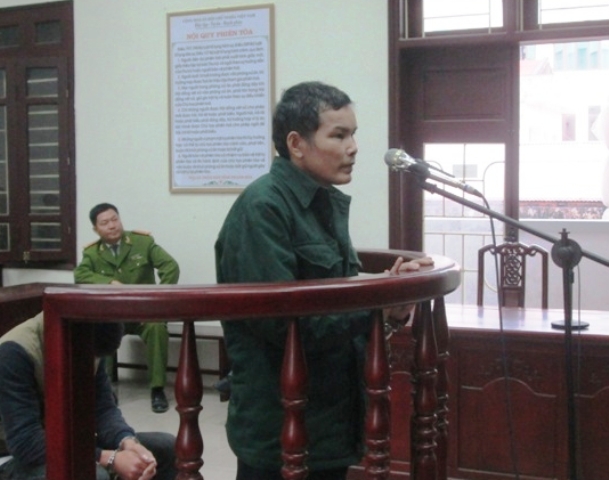 D&ugrave; đ&aacute;ng tuổi &ocirc;ng, nhưng L&ecirc; Văn Anh vẫn l&agrave;m tr&ograve; đồi bại với ch&aacute;u b&eacute; mới 13 tuổi.