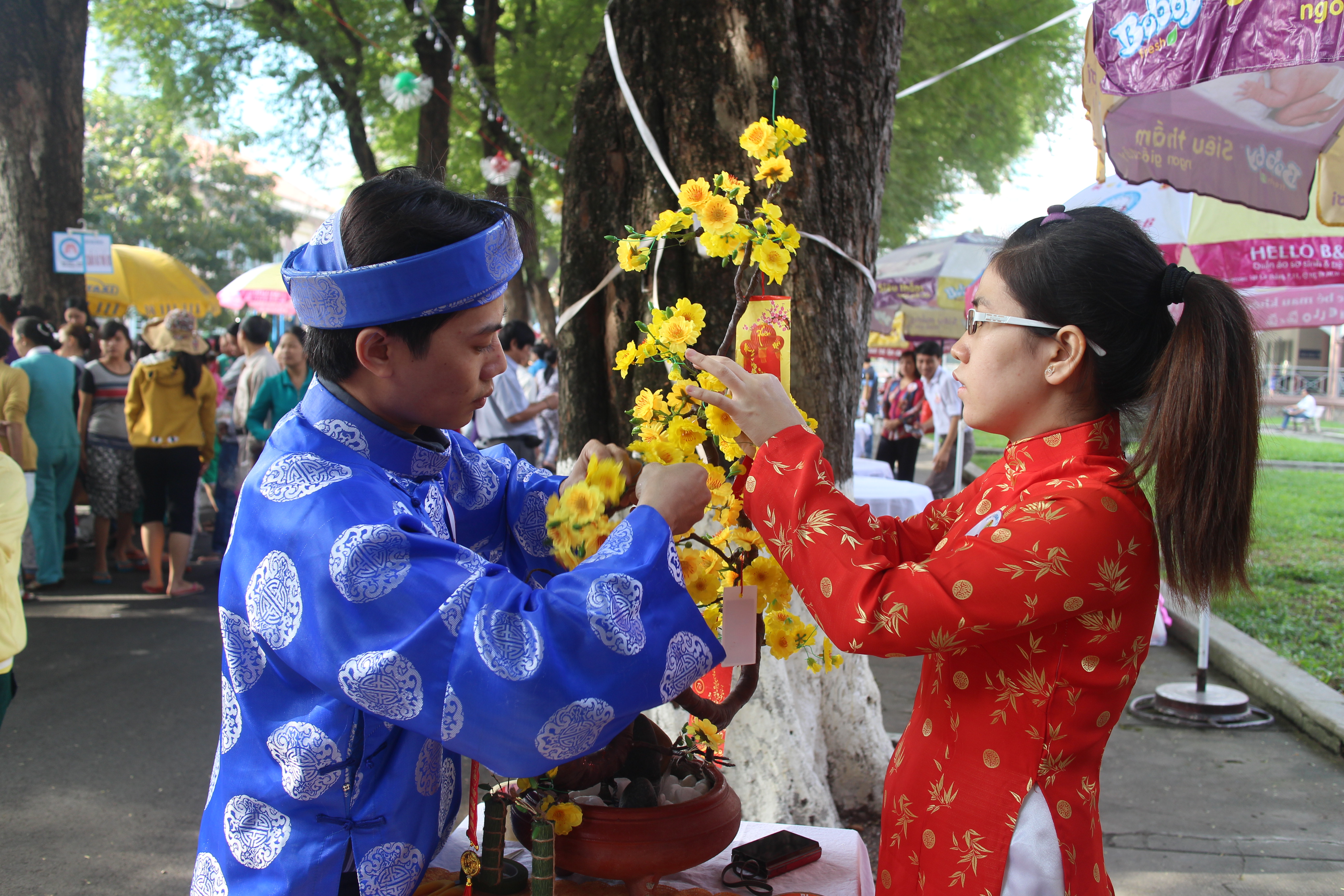 Tưng bừng hội Tết ngành Y