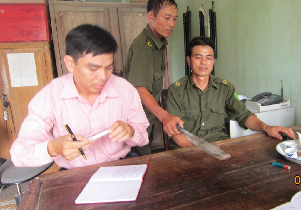 Con dao rựa-hung kh&iacute; g&acirc;y &aacute;n của đối tượng