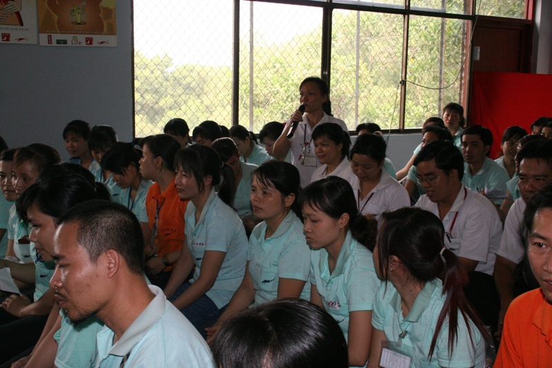 Đẩy mạnh học tập và làm theo tấm gương đạo đức Bác Hồ