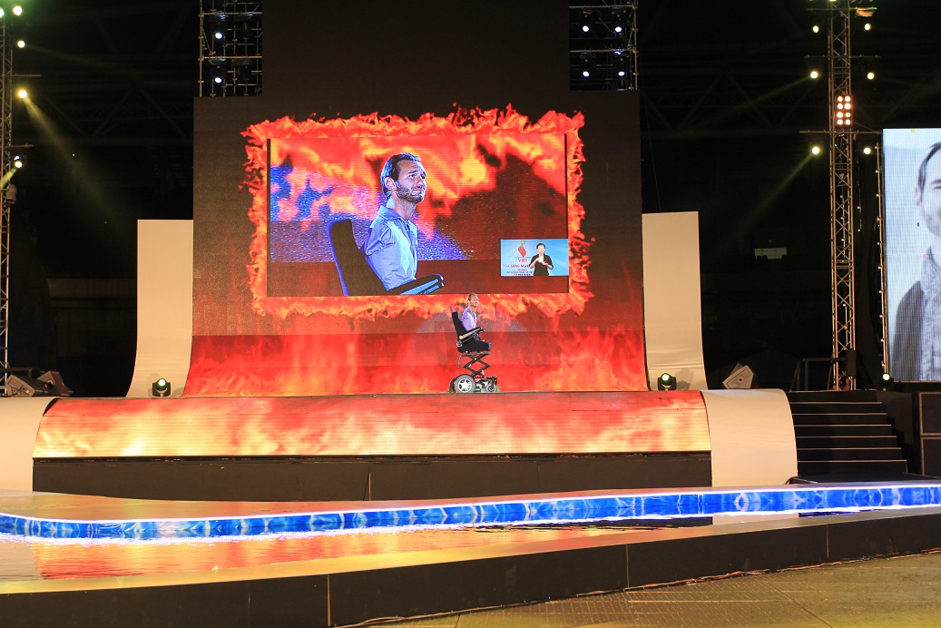 Nick Vujicic&nbsp;giao lưu với những tấm gương nghị lực Việt