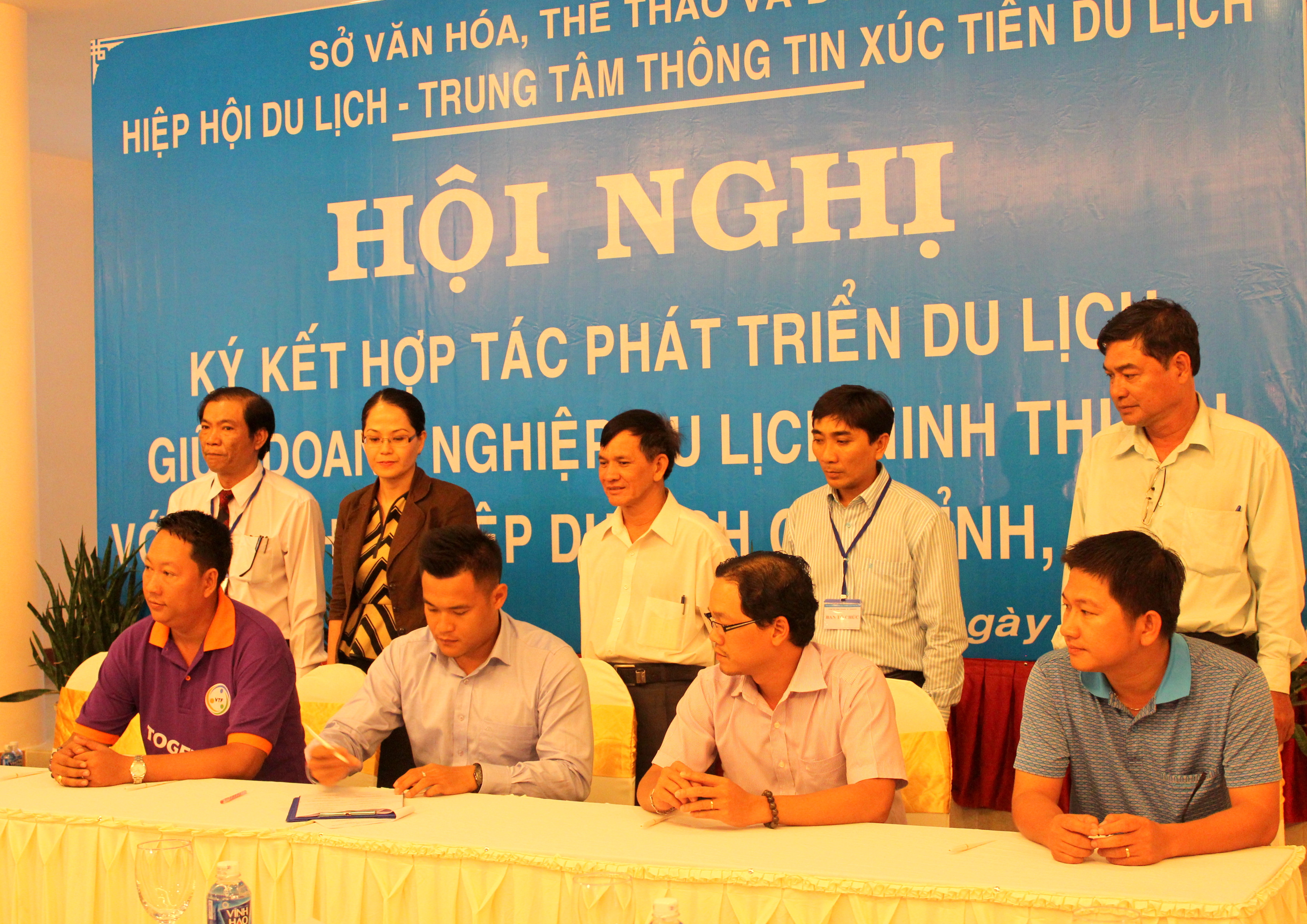 K&yacute; kết hợp t&aacute;c ph&aacute;t triển du lịch giữa c&aacute;c doanh nghiệp du lịch