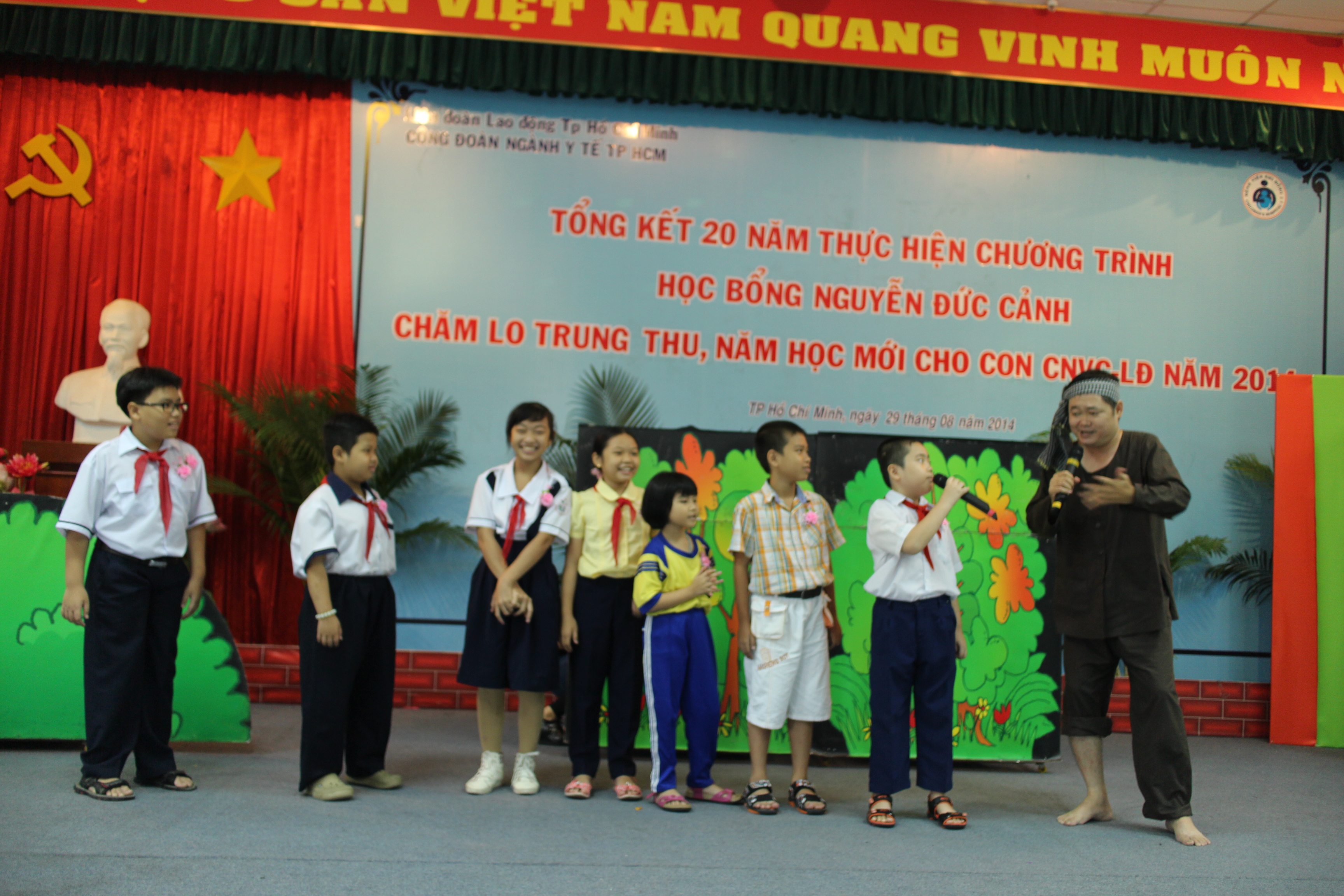 Vui Trung thu cùng con CNVC-LĐ