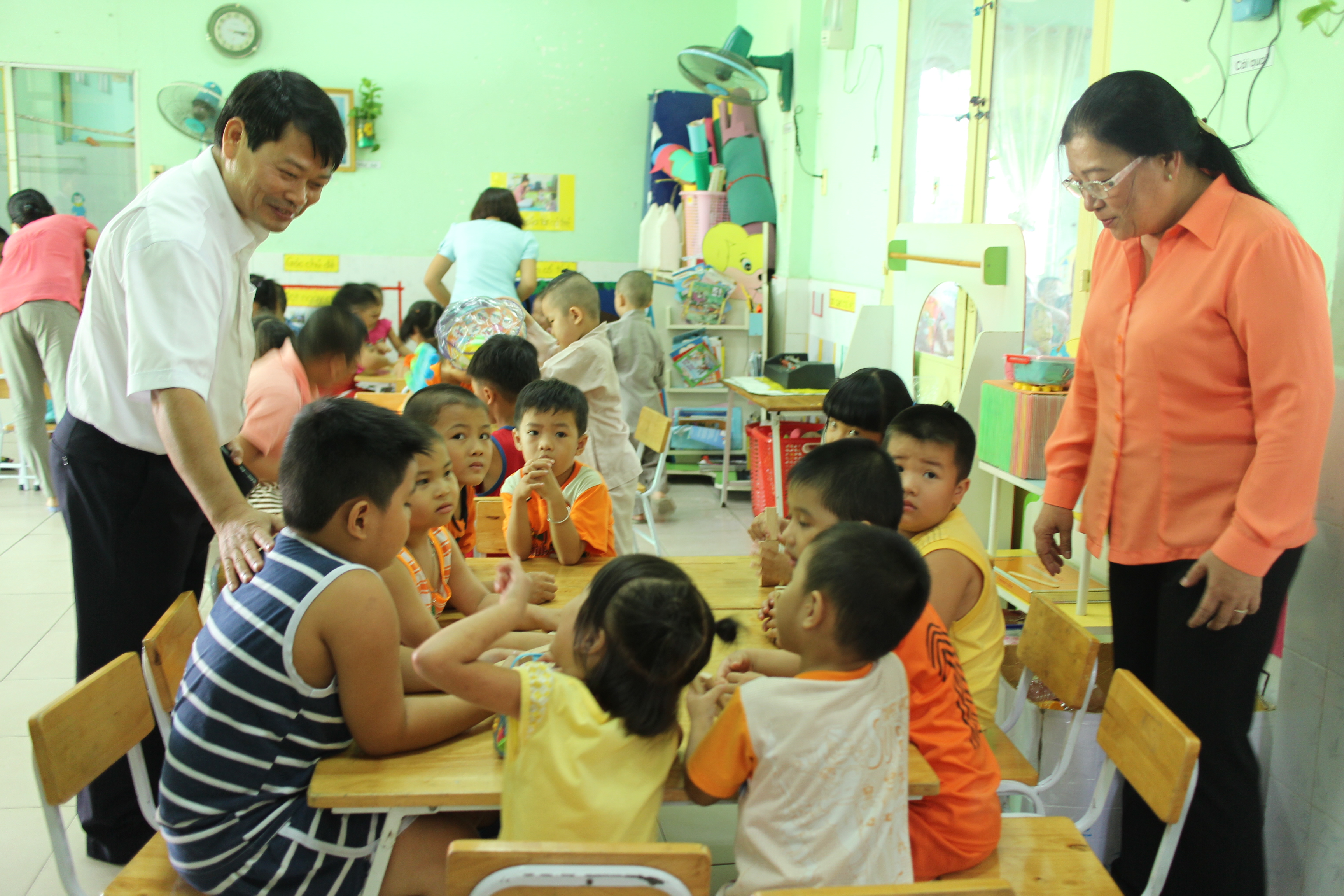 Trường mầm non T&acirc;n Tạo c&oacute; khoảng 250 b&eacute; theo học