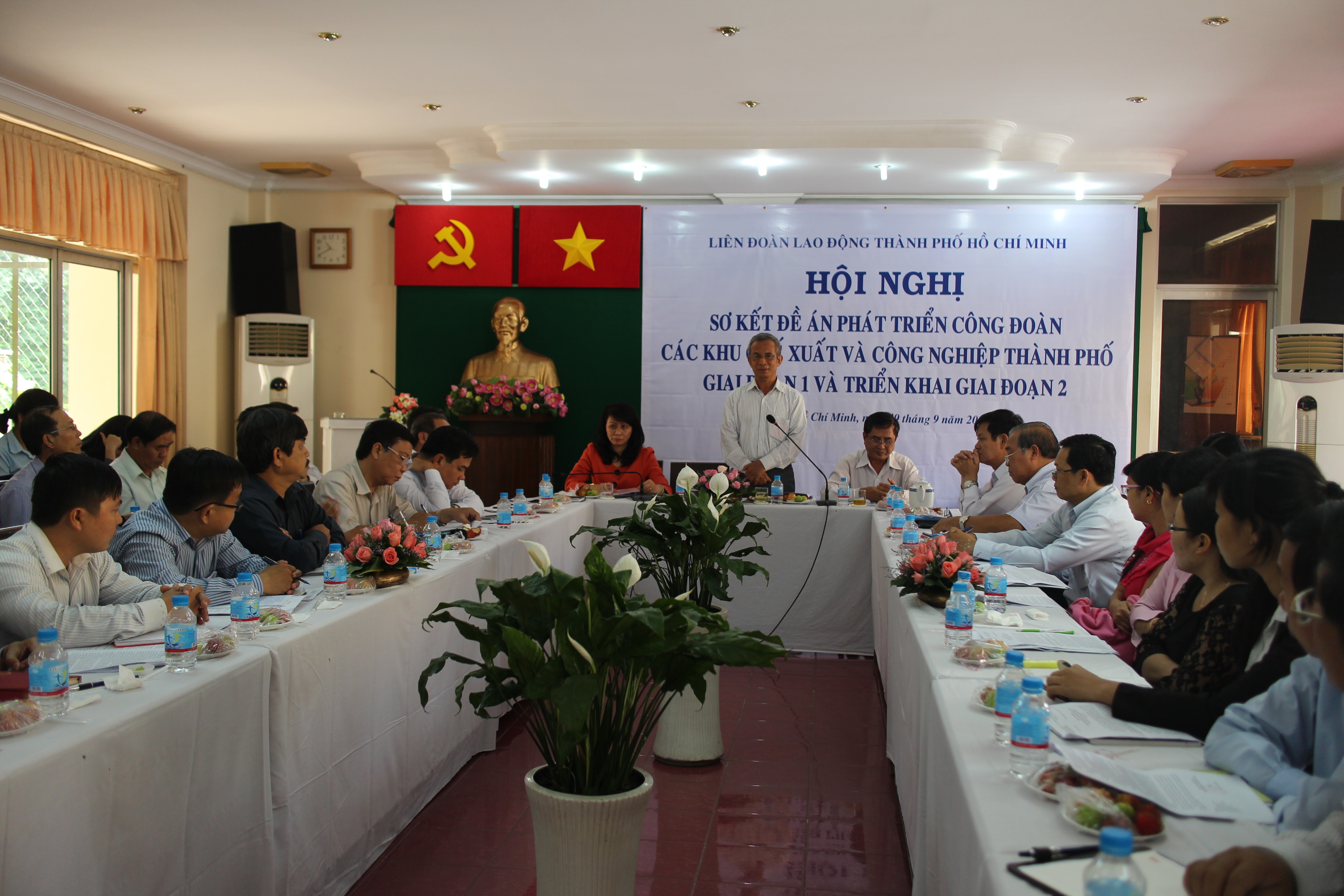 Đào tạo cán bộ Công đoàn cơ sở