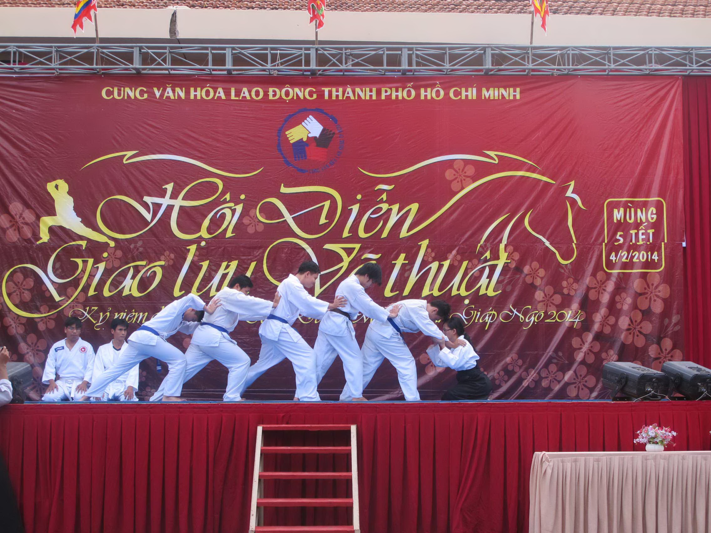 Thượng đài đấu võ mừng lễ hội Đống Đa
