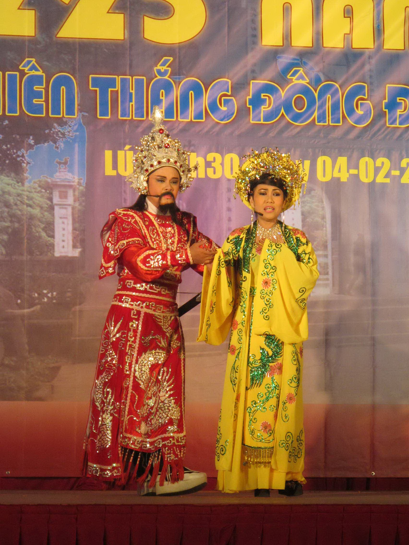 Lễ hội khẳng định lịch sử đất nước lu&ocirc;n được người d&acirc;n Việt bảo vệ bằng sự đo&agrave;n kết, tinh thần thượng v&otilde;