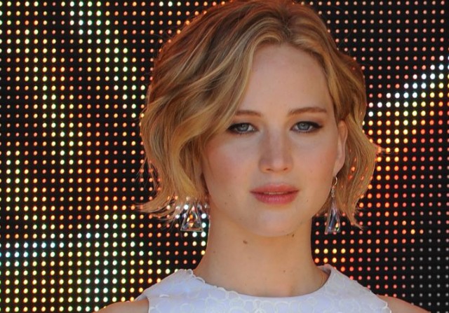 Jennifer Lawrence bị chỉ trích vì đùa chuyện “hiếp dâm”