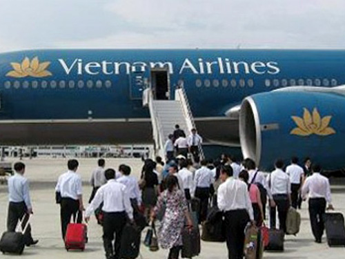 Hơn 1.000 khách Vietnam Airlines bị hủy bay chặng Paris-TP HCM
