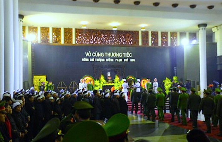 Lễ tang Thượng tướng Phạm Quý Ngọ trong thời tiết mưa lạnh