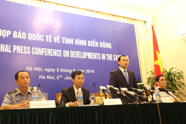 Họp báo về Biển Đông: Đáp lại thiện chí của Việt Nam, Trung Quốc hung hăng hơn