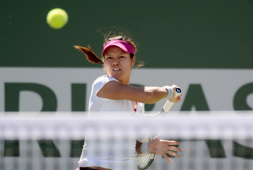 Li Na ung dung vào vòng 4