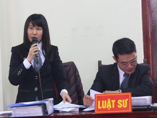 Luật sư L&ecirc; Thị Oanh cho rằng cơ quan điều tra đ&atilde; vi phạm Luật Tố tụng h&igrave;nh sự