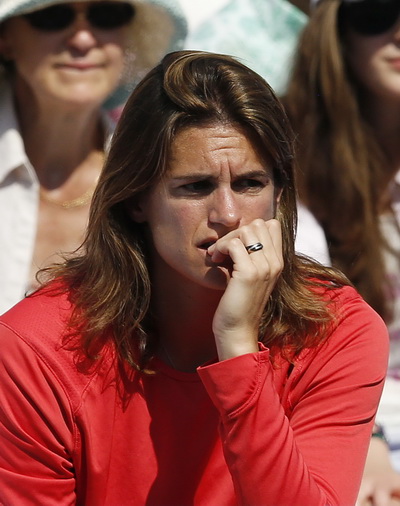 HLV Amelie Mauresmo băn khoăn với lối chơi nhạt nhòa của Murray