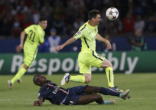 Messi là hung thần của cả HLV Emery lẫn PSG