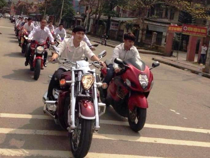 Truy tìm được dàn mô tô “khủng” trong đám cưới con đại gia