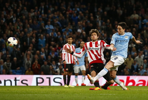 Man City vất vả đến cuối trận mới có bàn gỡ hòa của Nasri