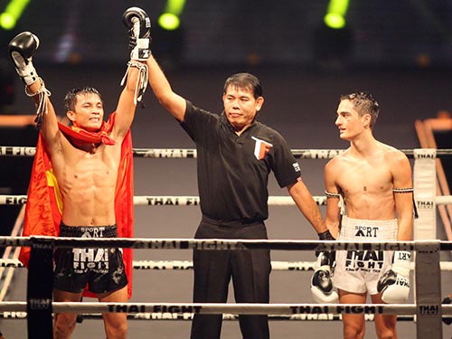 Nguyễn Ph&uacute; Hiển gi&agrave;nh chức v&ocirc; địch muay Th&aacute;i thế giới hạng c&acirc;n 57 kg