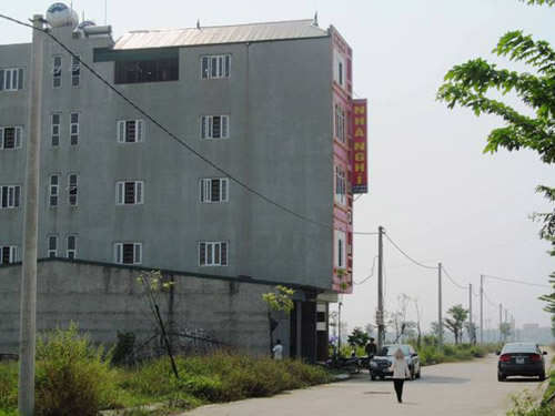 Nh&agrave; nghỉ nơi xảy ra vụ &aacute;n mạng - Ảnh: Zing