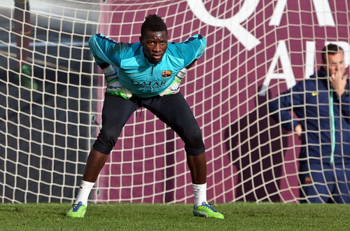 Onana, thủ môn 18 tuổi trưởng thành tại Barca