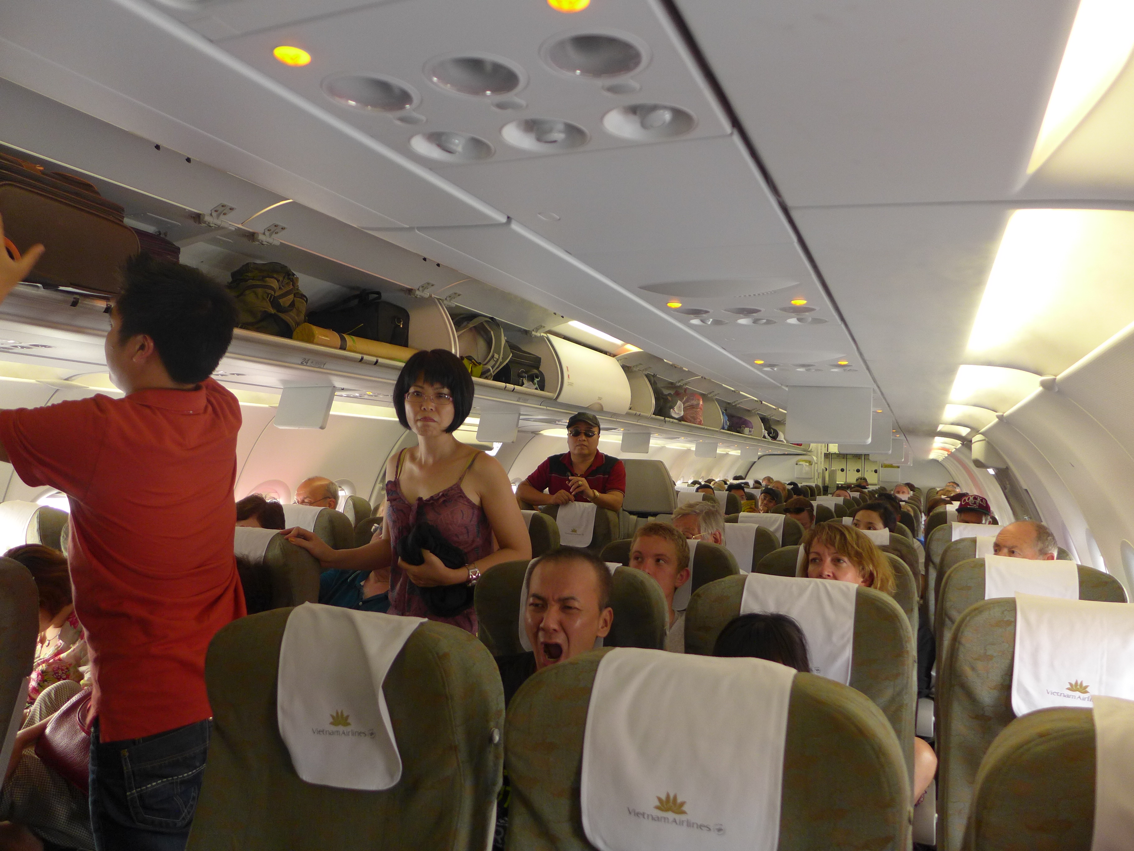 Mệnh gi&aacute; mỗi cổ phần của Vietnam Airlines l&agrave; 10.000 đồng