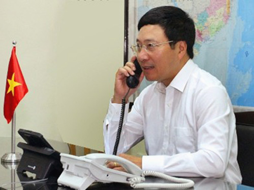 Vụ giàn khoan 981: Phó Thủ tướng điện đàm với Ngoại trưởng 3 nước