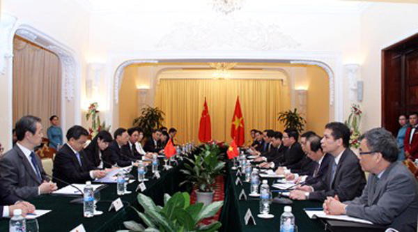 Ph&oacute; Thủ tướng, Bộ trưởng Bộ Ngoại giao Phạm B&igrave;nh Minh hội đ&agrave;m với Ủy vi&ecirc;n Quốc vụ Trung Quốc Dương Khiết Tr&igrave;