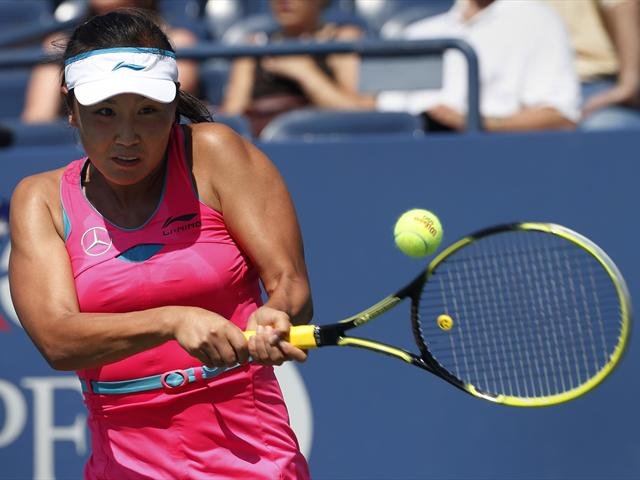 Peng Shuai thi đấu đầy quyết t&acirc;m, li&ecirc;n tục g&acirc;y kh&oacute; cho Radwanska