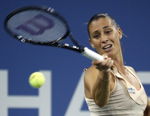 Flavia Pennetta qu&aacute; yếu đuối...