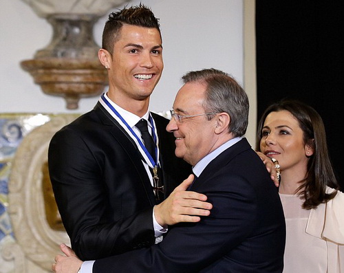 Với chủ tịch CLB Florentino Perez