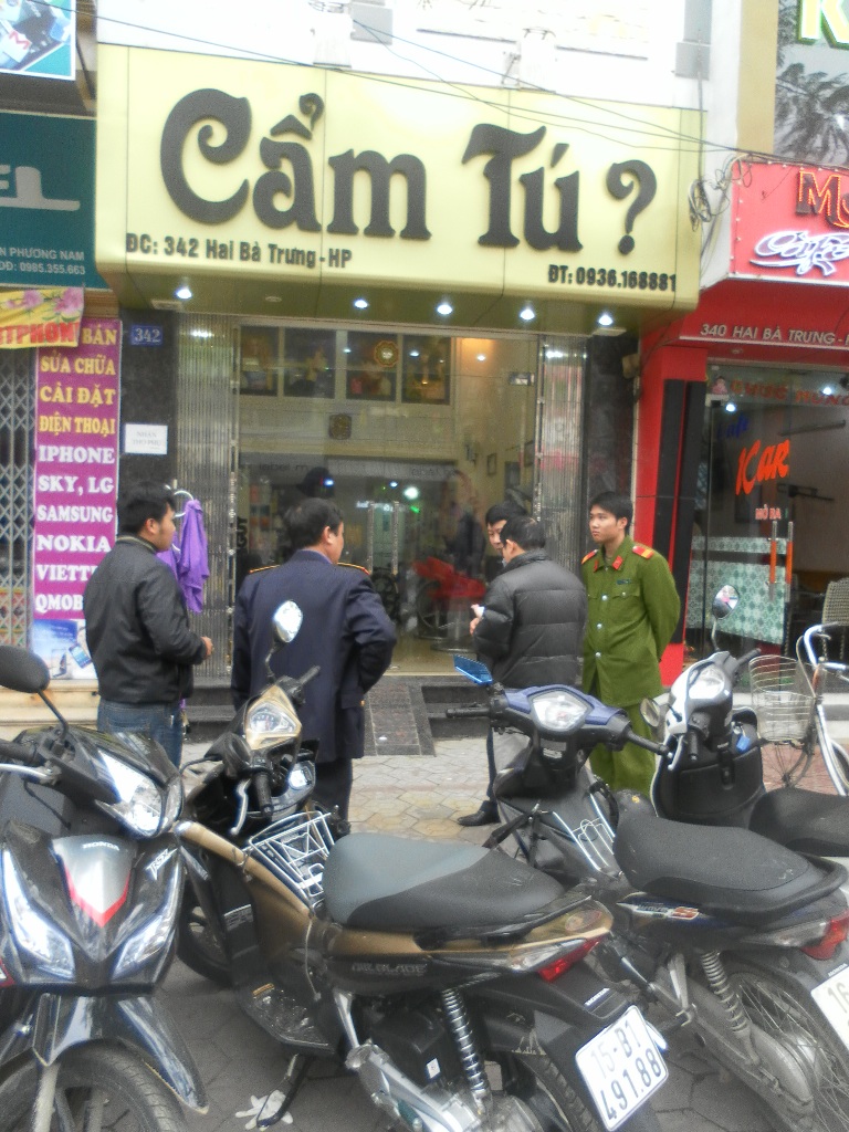 Ng&ocirc;i nh&agrave; nơi chị Nguyễn Thị N. bị người thanh ni&ecirc;n c&oacute; biểu hiện ng&aacute;o đ&aacute; khống chế