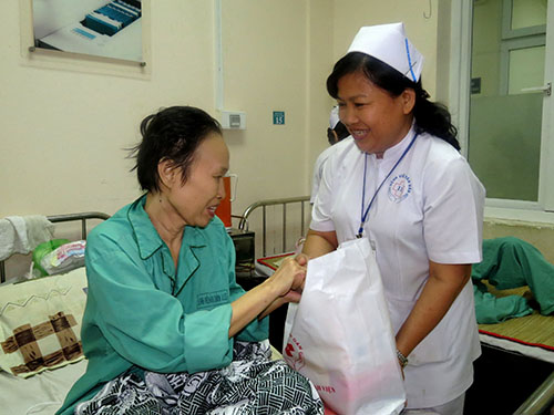 Ấm lòng người ở lại