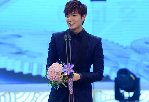 Lee Min Ho bội thu giải thưởng nhờ vai Kim Tan