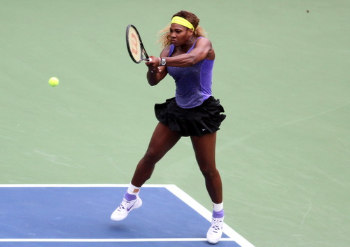 Serena bỏ cuộc trước Alize Cornet