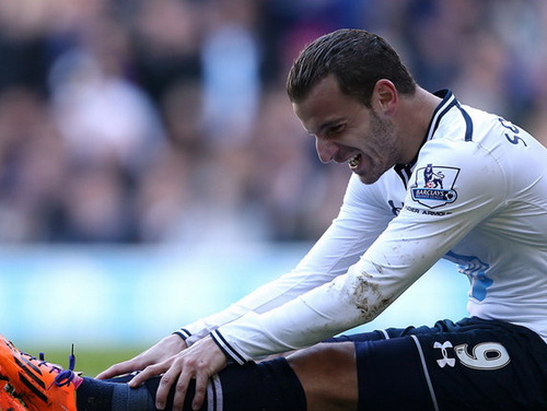 Rời Valencia l&agrave; bước l&ugrave;i trong sự nghiệp của Soldado
