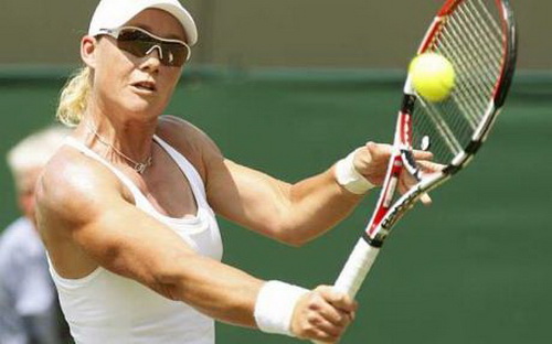Lực sĩ Sam Stosur rời cuộc chơi từ vòng hai