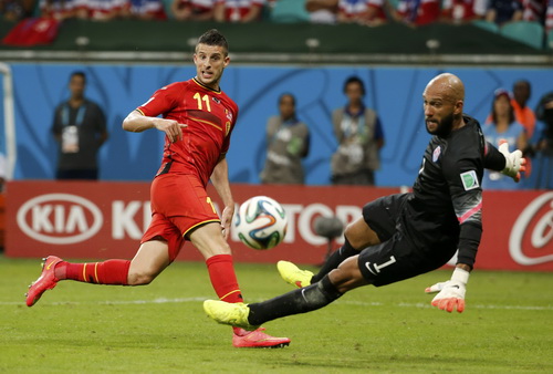 Tim Howard thi đấu lăn xả trước c&aacute;c ch&acirc;n s&uacute;t tuyển Bỉ