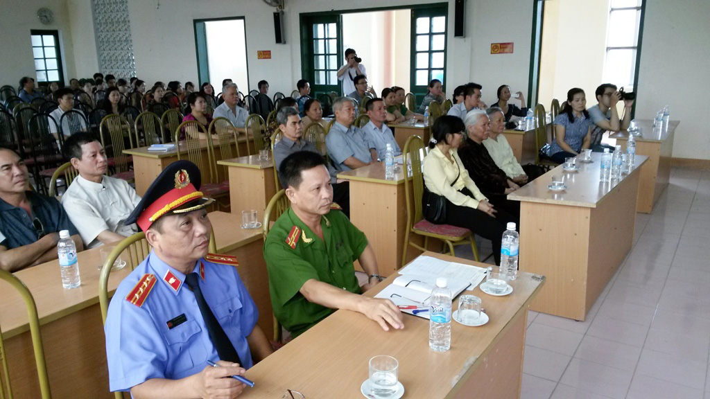 Xin lỗi c&ocirc;ng khai g&acirc;y bản &aacute;n oan sai cho &ocirc;ng Vũ Thanh Hải tại trụ sở UBND phường Kỳ B&aacute;