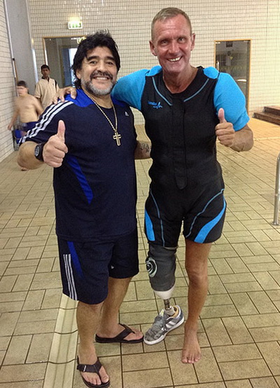 Maradona cũng là khách hàng của Nelson