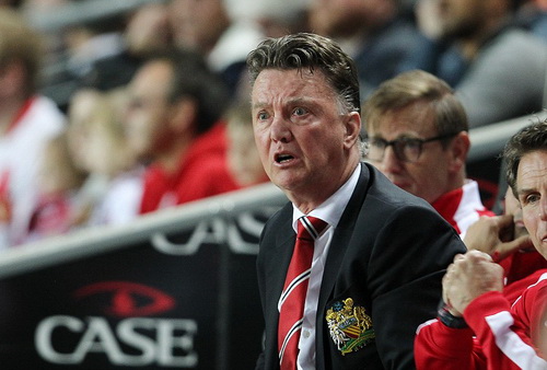 HLV Van Gaal lên kế hoạch chia tay Man United