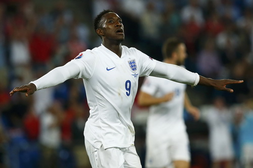 Welbeck lập “cú đúp” nhấn chìm chủ nhà Thụy Sĩ