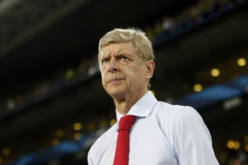 HLV Arsene Wenger sẽ cứu vớt sự nghiệp Casillas?