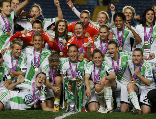 Wolfsburg vô địch Champions League nữ mùa bóng 2012-2013