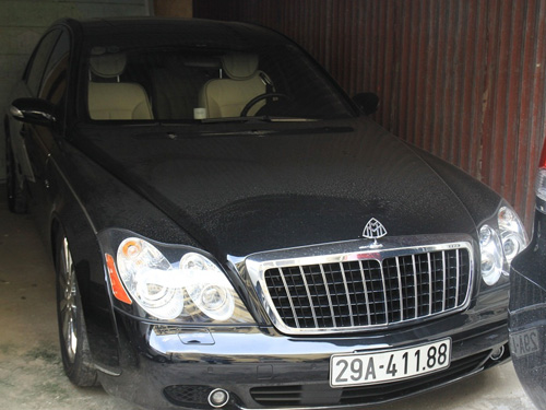 Si&ecirc;u xe Mayback 57S của Minh S&acirc;m