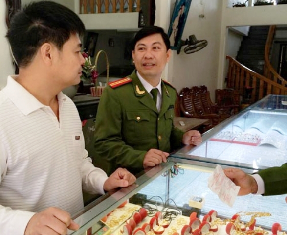 Cửa h&agrave;ng v&agrave;ng Ho&agrave;ng Sơn, nơi bị Nam lừa b&aacute;n 1 c&acirc;y v&agrave;ng giả