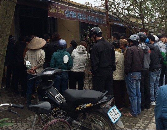 Con chém chết mẹ kế rồi đến công an đầu thú