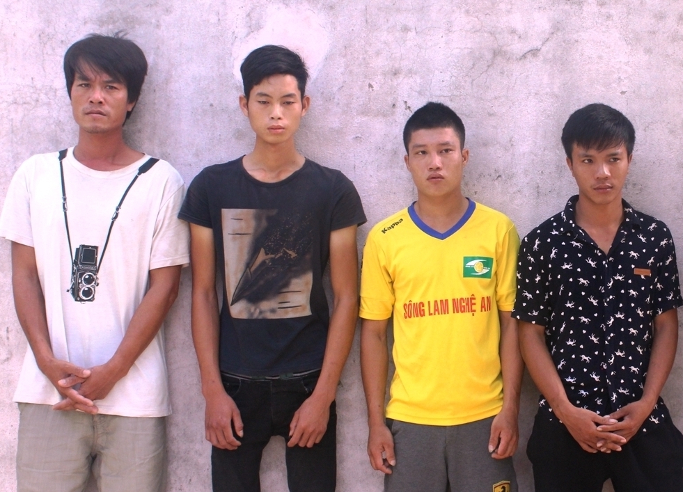 Thanh niên 2 huyện "làm luật" xe quá tải né trạm cân