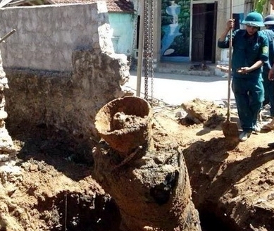 Đào móng nhà “trúng” đầu đạn tên lửa nặng trên 200 kg