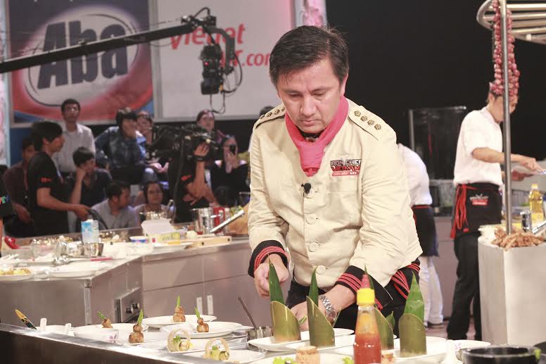 Nói đi đôi với làm
